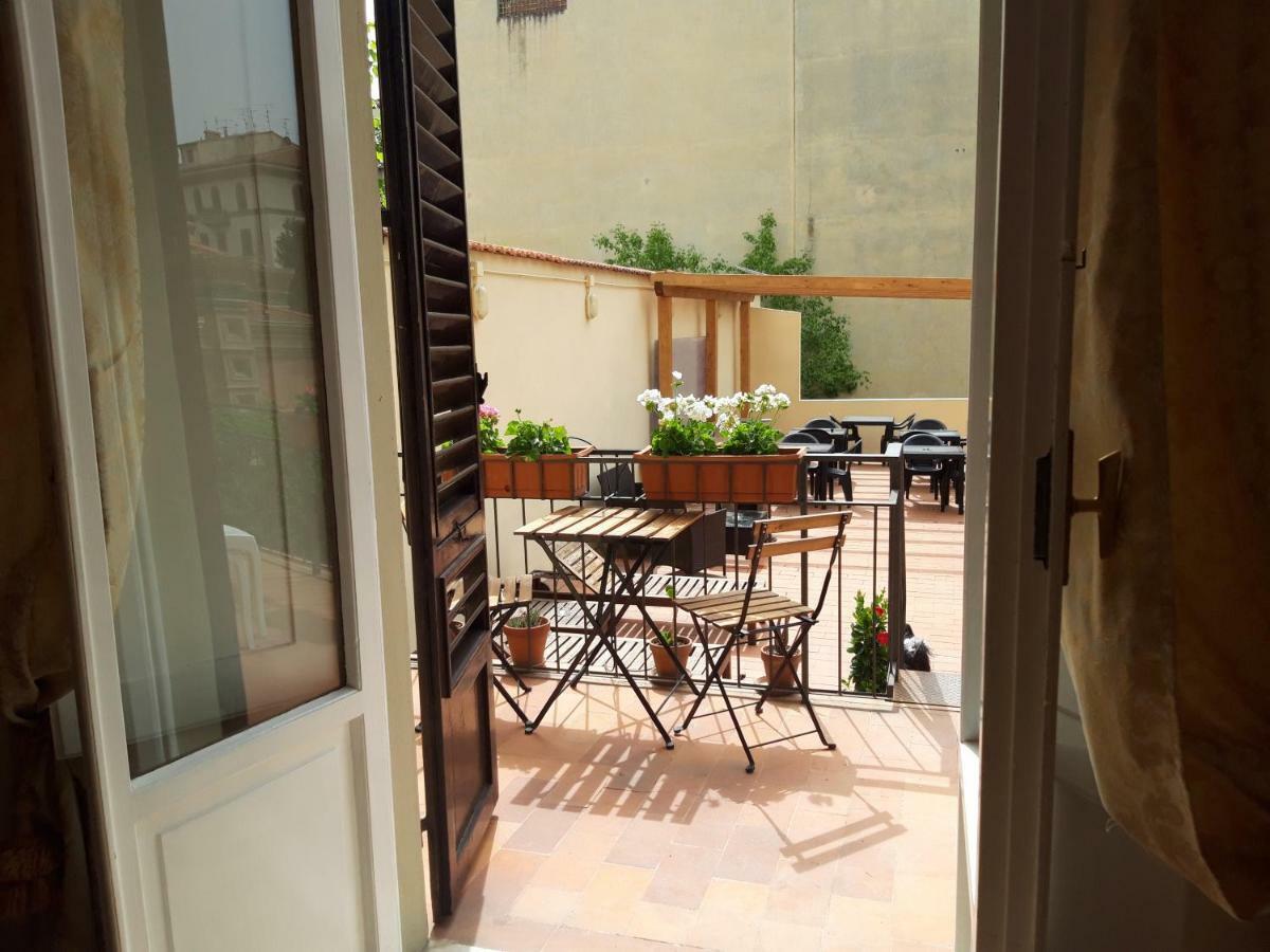 Bed and Breakfast Il Sorriso Florencja Zewnętrze zdjęcie